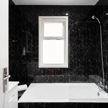 Guestready - Modernity Near Arrabida Shopping